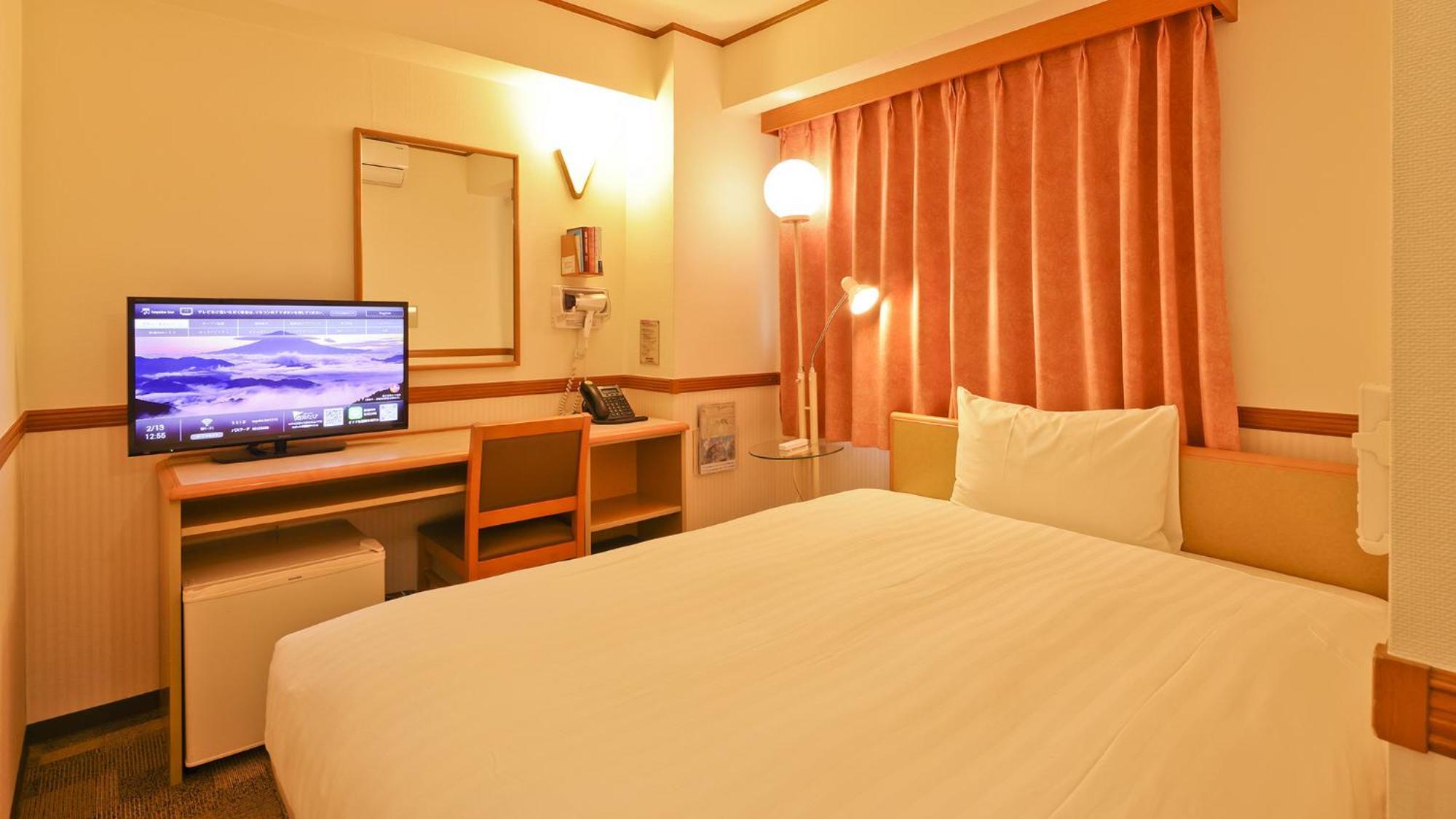 Toyoko Inn Fujisan Numazu Eki Kita Guchi No 2 Room photo