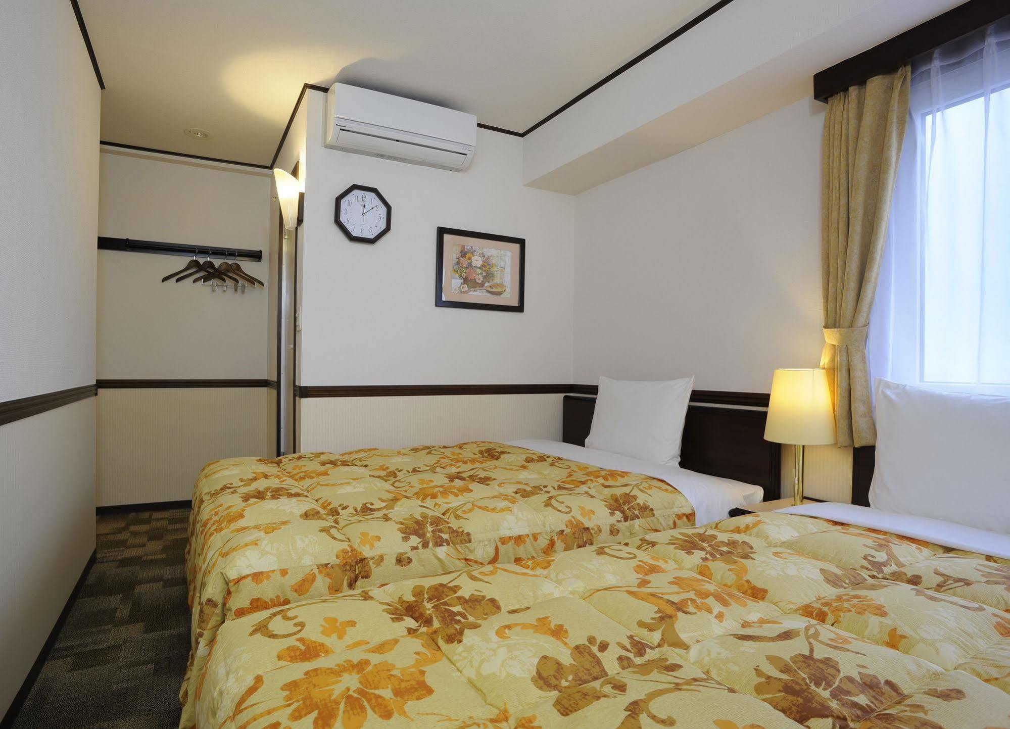 Toyoko Inn Fujisan Numazu Eki Kita Guchi No 2 Exterior photo